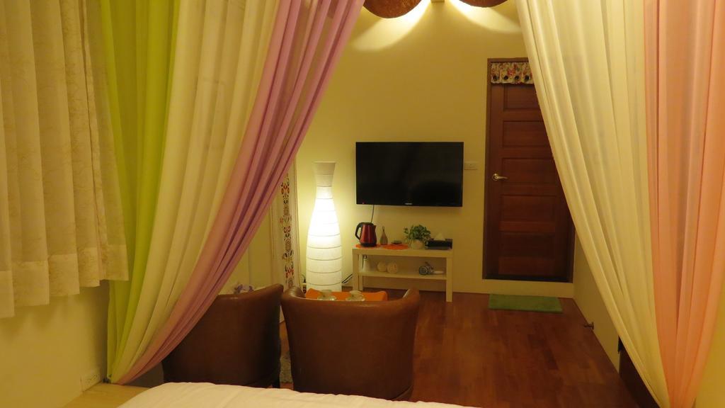 Slower Life B&B Jiaoxi Bilik gambar